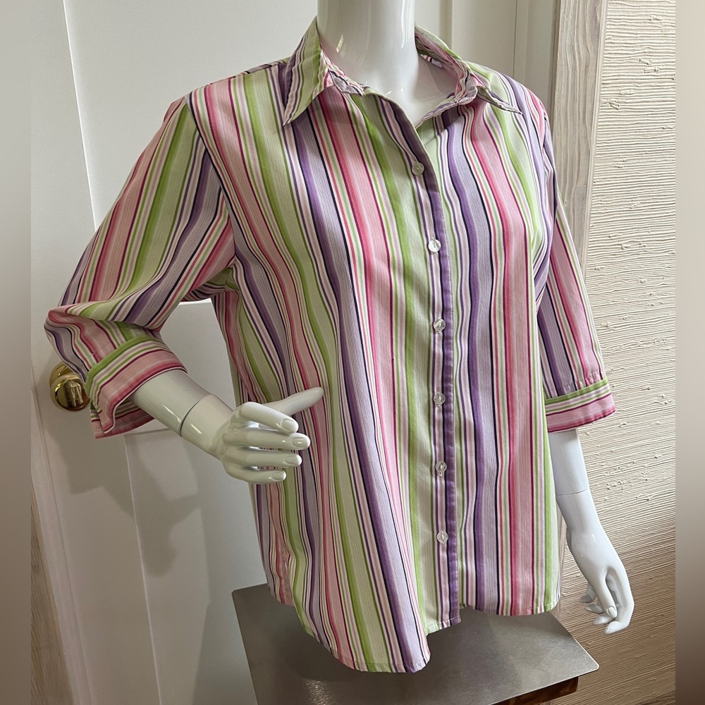 Slimming Vertical Stripe Summer Top  12P - Picture 6 of 9